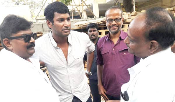 Vishal-campaign-for-Producer-council-election
