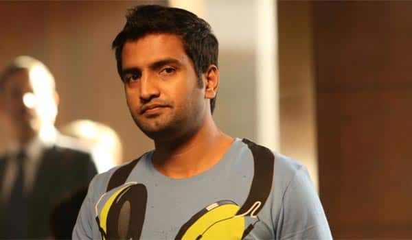actres-requested-movie-chance-from-actor-santhanam