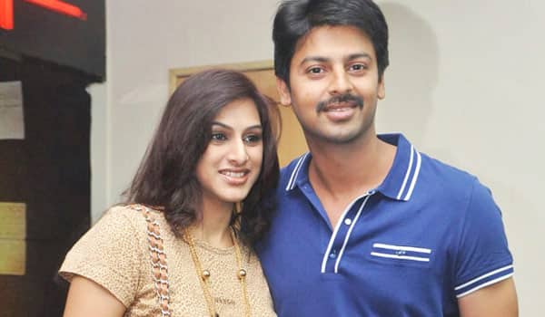 Fake-certificate---Srikanth-wife-appear-at-court