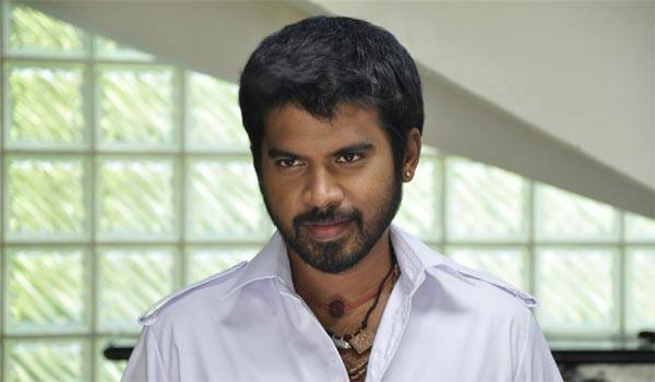 pa.-vijai-to-act-in-a-thriller-movie--named-aruthura