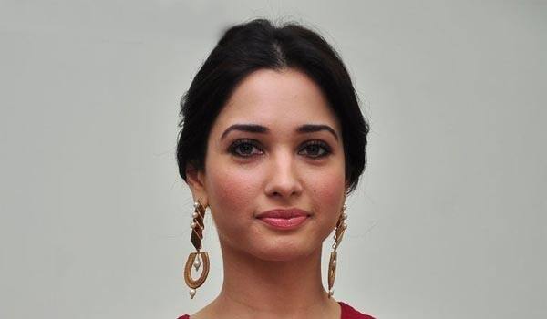 tamanna-to-have-5-cooks-for-her-health-meal