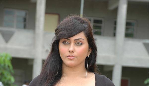 all-the-ladies-to-learn-kickboxing-says-namitha