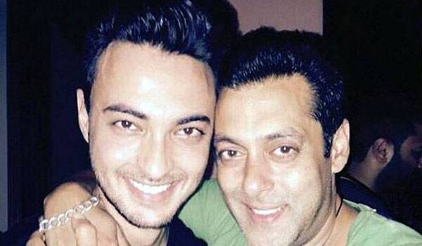 Salman-Khan-is-in-plans-to-launch-his-brother-in-law-Aayush-Sharma