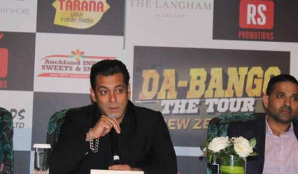 I-will-never-work-in-Hollywood-says-Salman-Khan