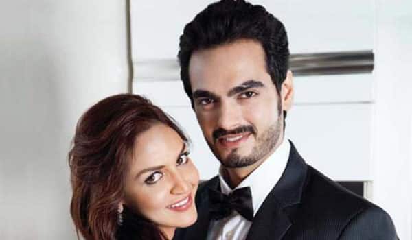 Actress-Esha-Deol-is-expecting-her-first-child