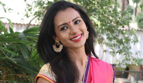 Actress-Sruthi-Hariharan-files-complaint-over-morphed-pictures