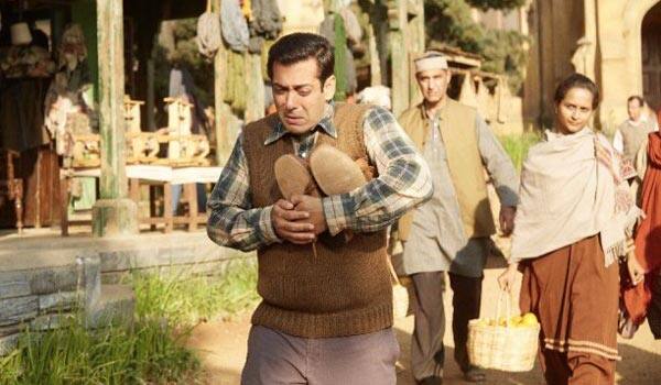 Tubelight-did-not-beat-sultan-first-day-collection