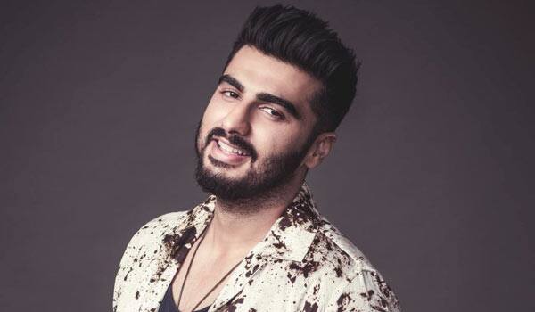 Actors-Speaking-English-is-not-a-meaning-of-ignoring-Mother-Tongue-says-Arjun-kapoor