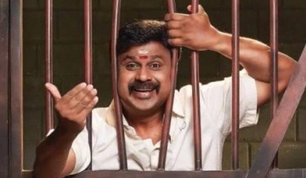 VIP-treatment-in-Jail-for-Dileep