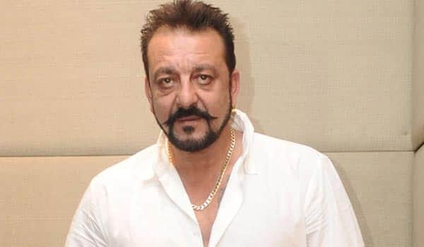What-happened-when-Sanjay-Dutt-Caught-doing-smoking-?