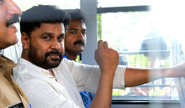 Court--Condemned-for-dileep-applying-bail-for-5th-time