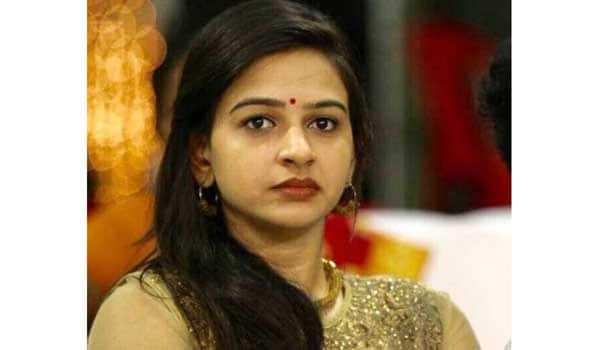 Tv-actress-divya-announced-that-she-didnt-act-after-marriage