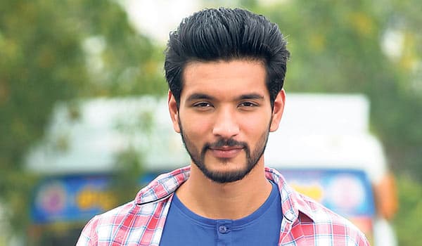 In-this-age-only-i-can-do-different-movies-says-Gautham-Karthik