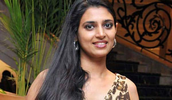Kasthuri-questioned-about-Grandfather-actors-are-doing-Hero?