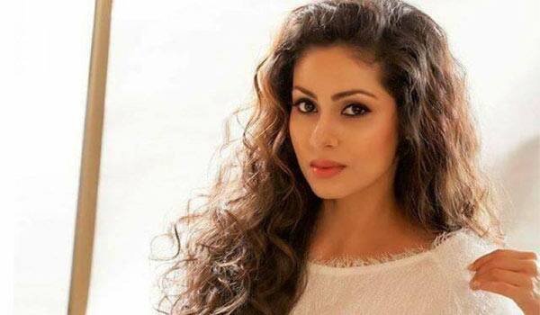 Sadha-to-act-as-sex-worker-in-Torchlight