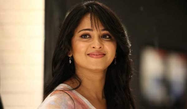Anushka-to-act-in-IAS-officer-role