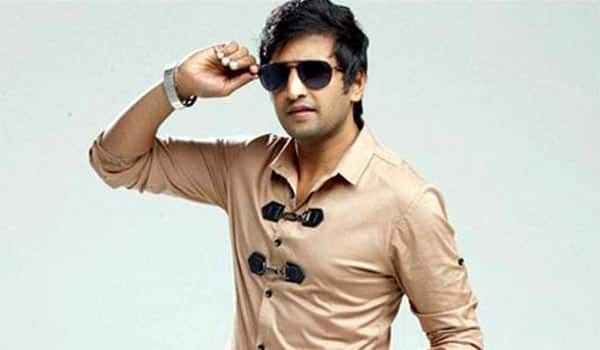 Santhanam-movies-still-in-trouble