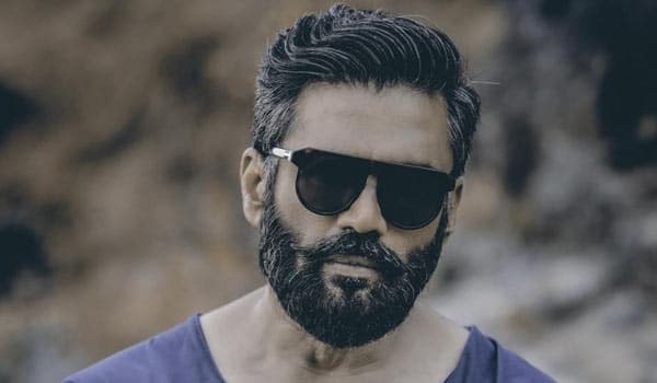 Actor-Suniel-Shetty-also-walks-out-of-the-film-Paltan