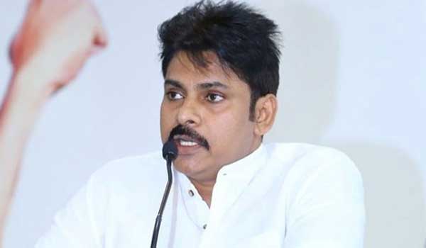 Chiranjeevi-was-cheated-by-his-friends,-says-pawan-kalyan