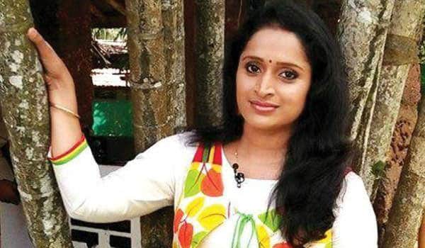 Nation-award-winner-Surabhu-Lakshmi-not-allowed-in-Kerala-film-festival