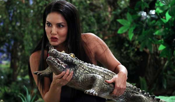 Sunny-Leone-to-host-Indian-version-of-Man-Vs-Wild