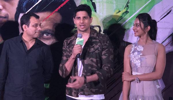 What-Siddharth-Malhotra-said-about-the-clash-between-Aiyaary-and-Padman?