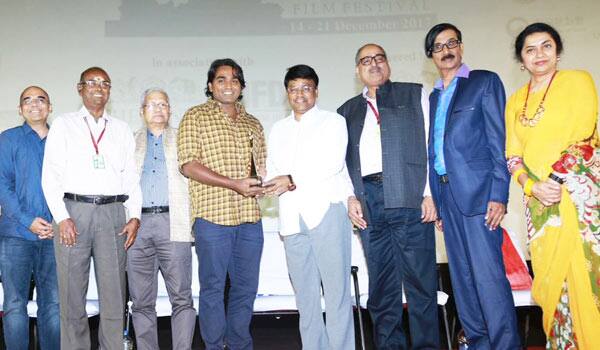 Oru-Kidayin-Karunai-Manu-win-awards-in-CIFF-2017