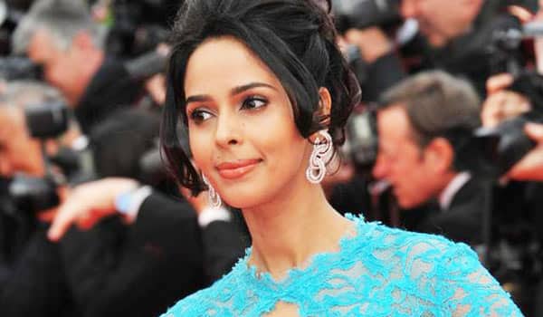 Mallika-Sherawat-evicted-from-Paris-flat-over-unpaid-rent