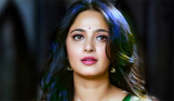 Anushka-ready-to-act-equal-with-actors