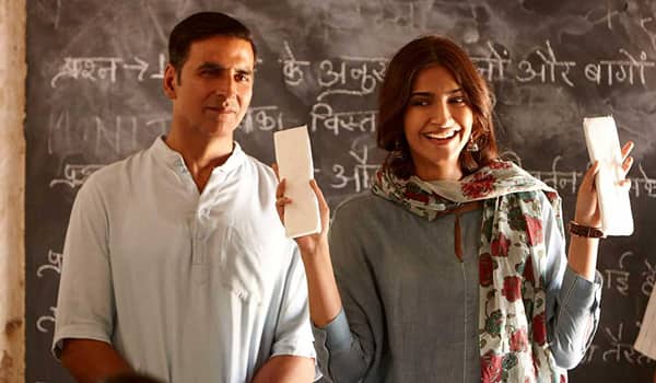 Film-Padman-has-collected-10.26-Crore-on-day-one