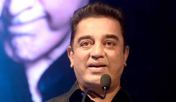 Kamal-discussing-with-Fans