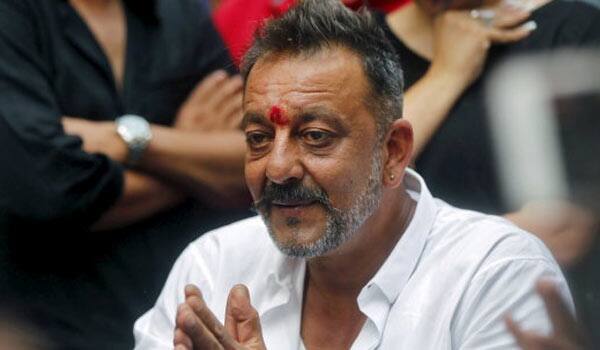 A-fan-leaves-all-her-money-to-actor-Sanjay-Dutt