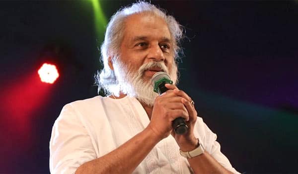 I-will-not-enter-other-Krishna-temple,-without-first-praying-Guruvayur-temple-says-Yesudas