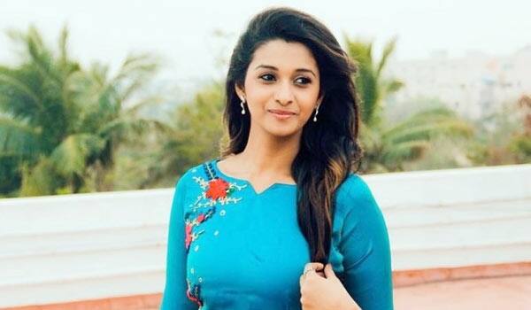 Fans-cant-split-actress-says-Priya-Bhavani-Shankar