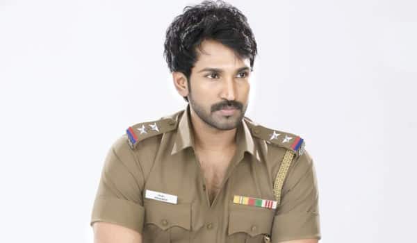 Actor-Aadhi-joints-in-U-Turn-and-acting-as-a-Police-officer