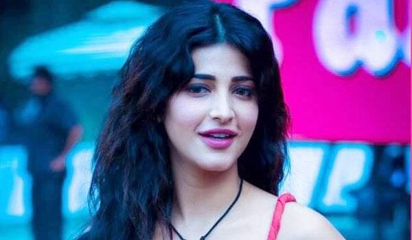 Shruti-hassan-again-to-concerntrate-in-Music