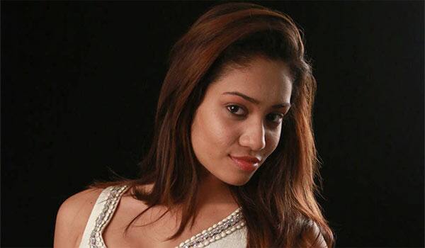 Police-gave-sex-torcher-sasy-Kovai-Actress-Shruti