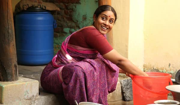 Acting-different-mom-as-happy-says-Saranya-Ponvannan