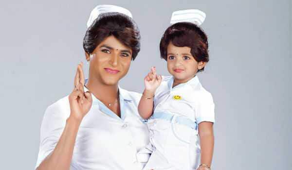 Sivakarthikeyan-with-his-daughter-in-Remo-role
