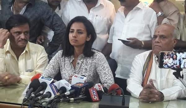 Sruthi-hariharan-records-her-statement-against-Actor-Arjun-in-MeToo-issue