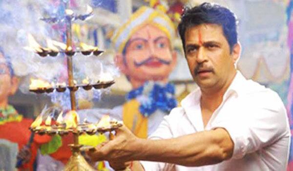 Actor-Arjun-workship-at-kanchipuram-vazhakarutheeswarar-temple
