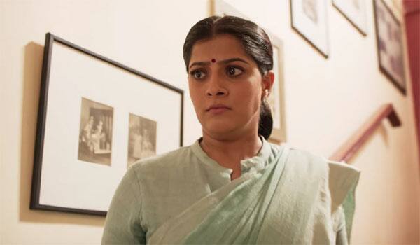 Varalaxmi-again-in-Politics-movie