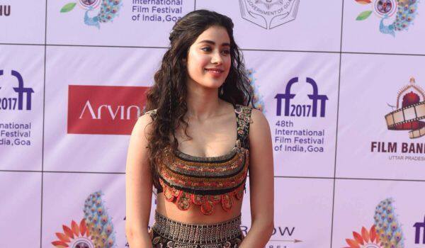 Janhvi-Kapoor-to-star-in-Ghost-Stories