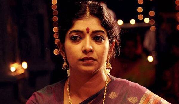 No-marriage-in-my-life-says-Sithara