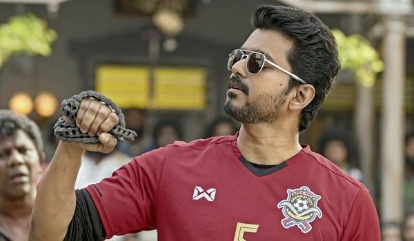 Doctors-show-Bigil-movie-to-10-year-old-children-for-treatment