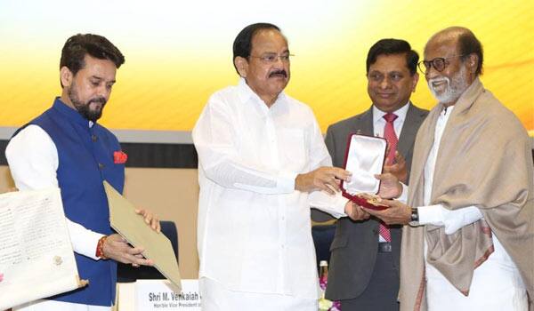 Governor,-CM-wish-to-Rajini-for-Dada-saheb-Phalke-Award