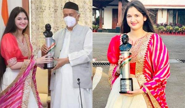 Harshaali-malhotra-got-Dr.Ambedkar-Award