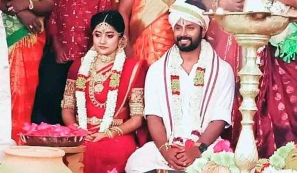 Abi-Navya-married-Deepak