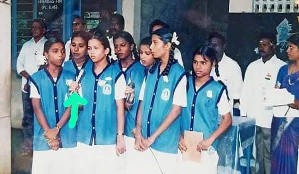 Manimegalai-school-photo-goes-viral