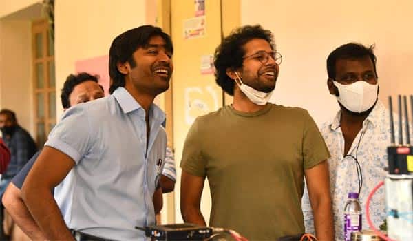 Dhanush-birthday-wishes-to-Vaaththi-director
